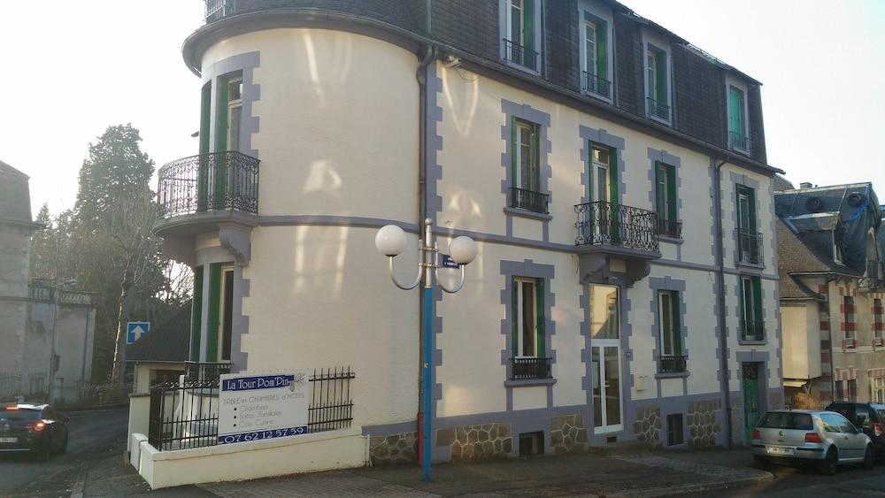 لا تور بو بوم بان واجهة الفندق