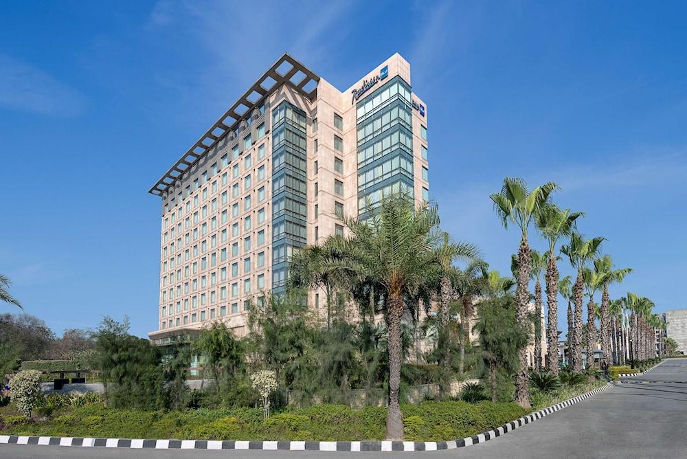 راديسون بلو هوتل أمريستار