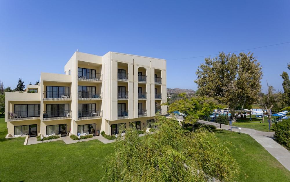 ديسولي ليبيا جولف ريزورت - شامل جميع الخدمات المنطقة المحيطة بالمنشأة