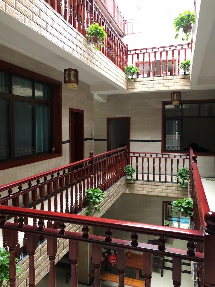 Yan Ting Ju Inn Porch