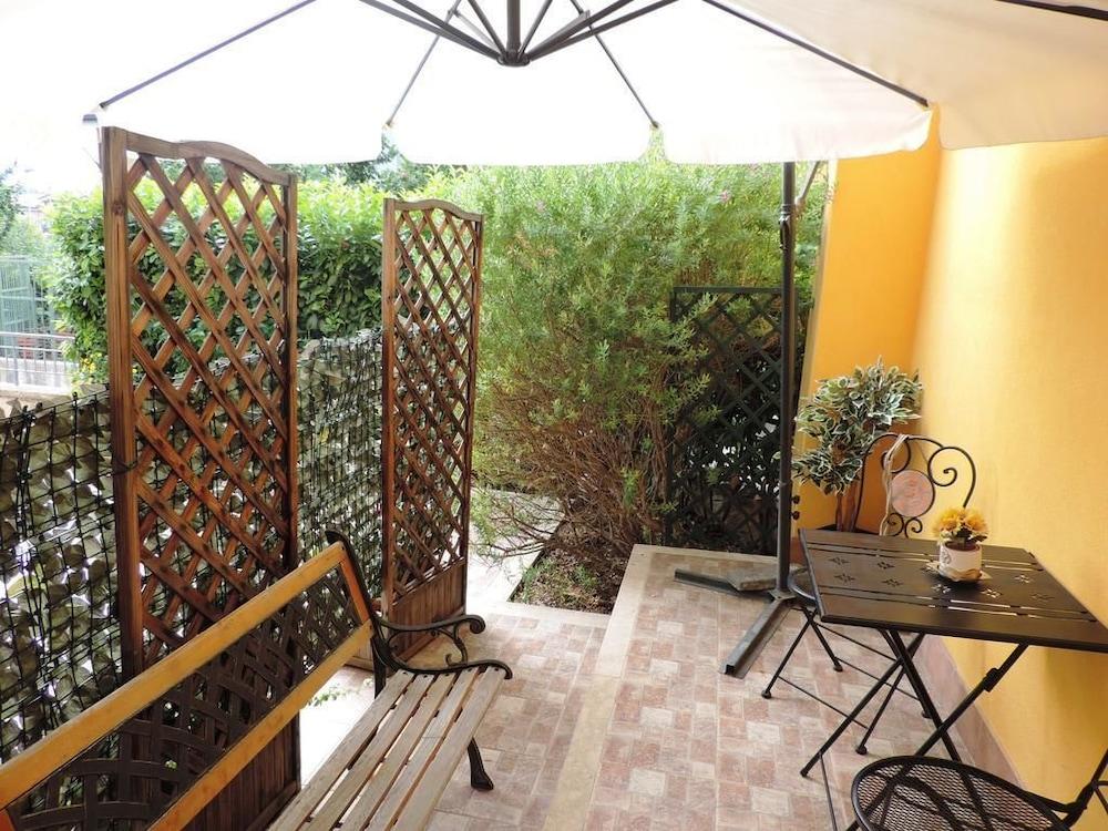 بد آند بريكفاست أوسبيتي إيه كورت المنطقة الخارجية