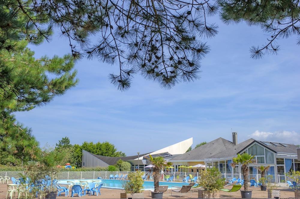 فيلاج دو فاكونس لو سينيكا