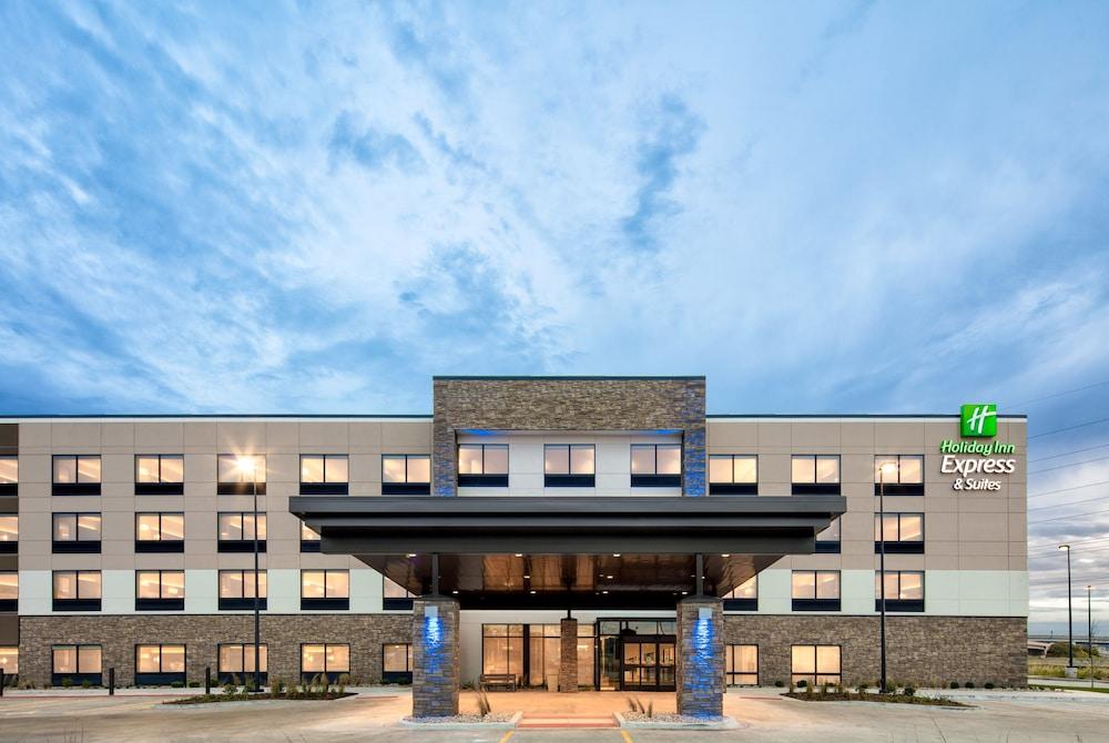 هوليداي إن إكسبرس آند سويتس إيست بيوريا - ريفرفرون  باي آيتش جي المنطقة الخارجية