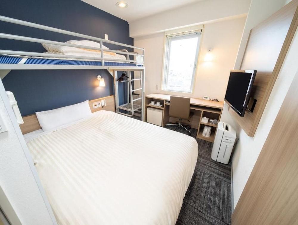 سوبر هوتل هاتشينوي ناتورال هوت سبرينجز غرفة