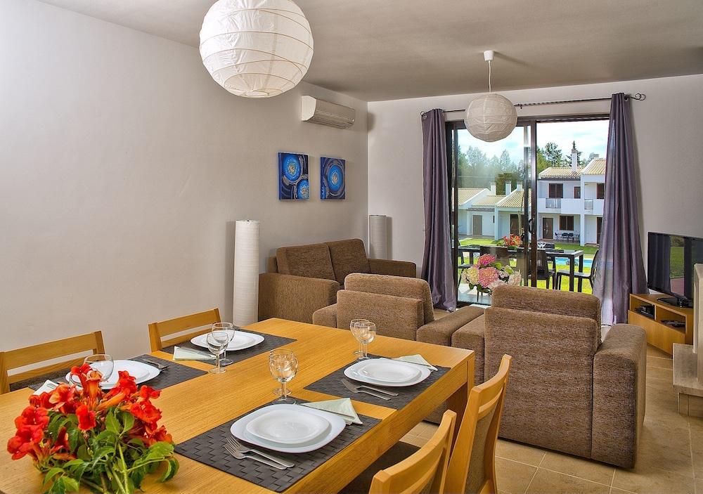 Alto Fairways Guestroom