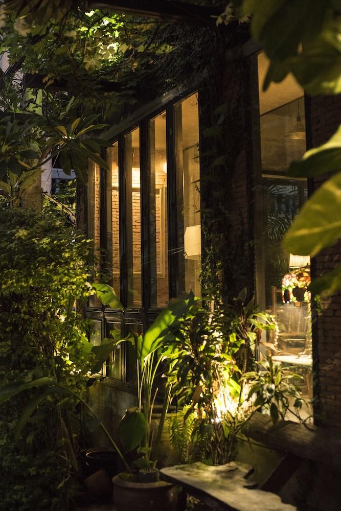 بانيا هوايكوانج بانكوك المنطقة المحيطة بالمنشأة