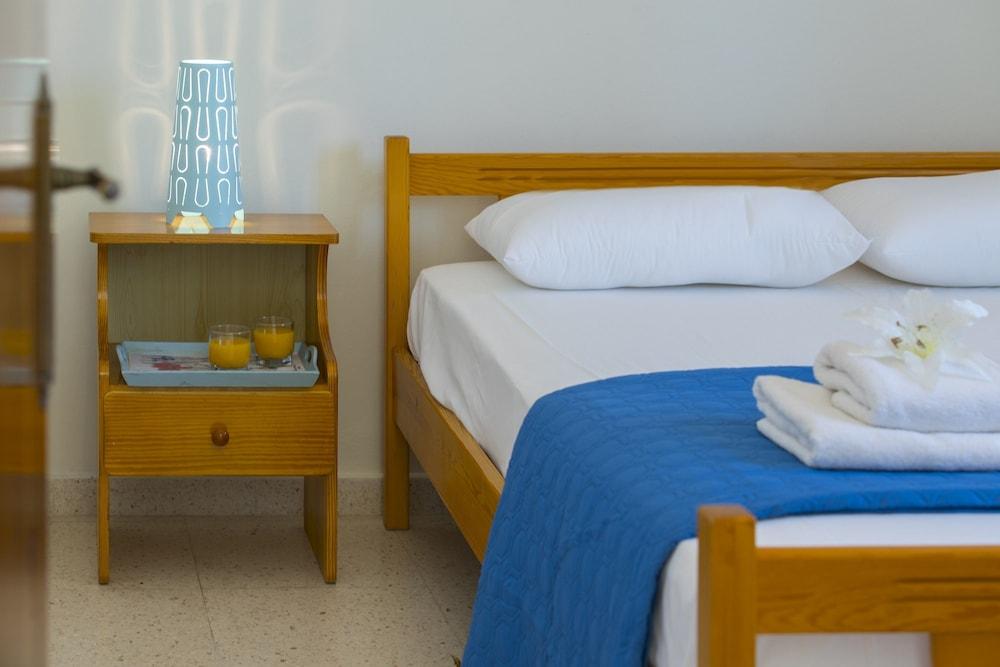 Protaras Cobalt Suite Room