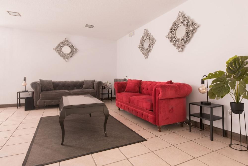 هوتل مونت بلانك الردهة