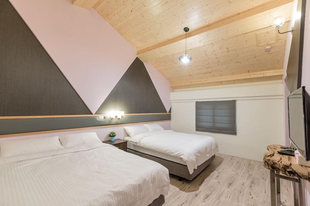 SeaRoad Room