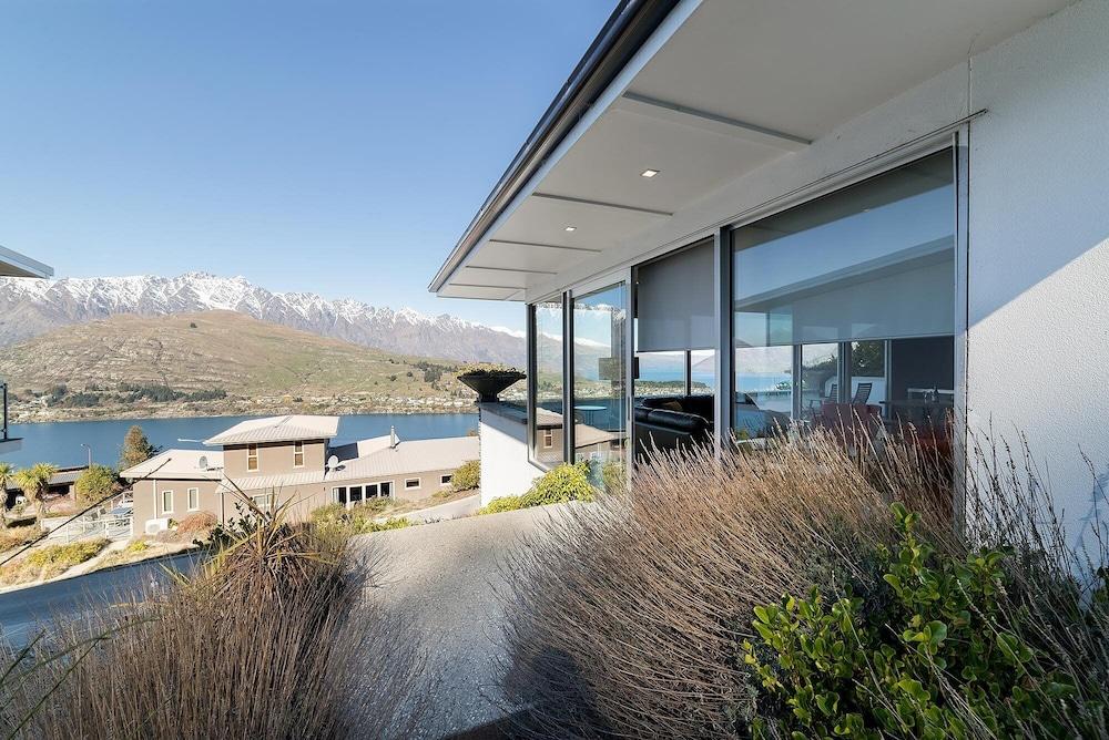 Design, Elegance and This Stunning View Exterior