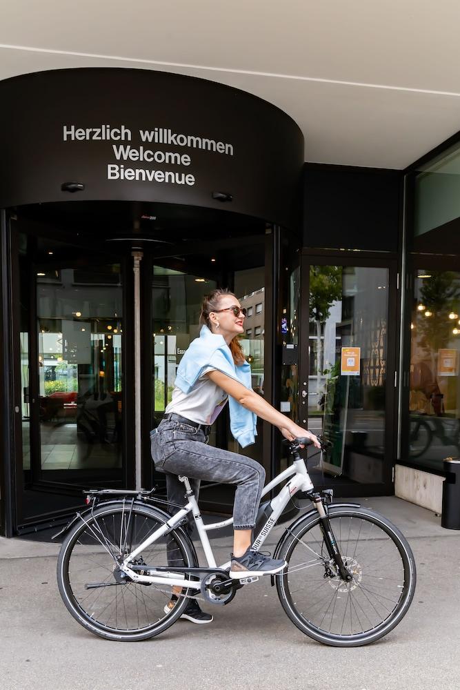 إسينشال باي دورينت بازل سيتي المنطقة الخارجية