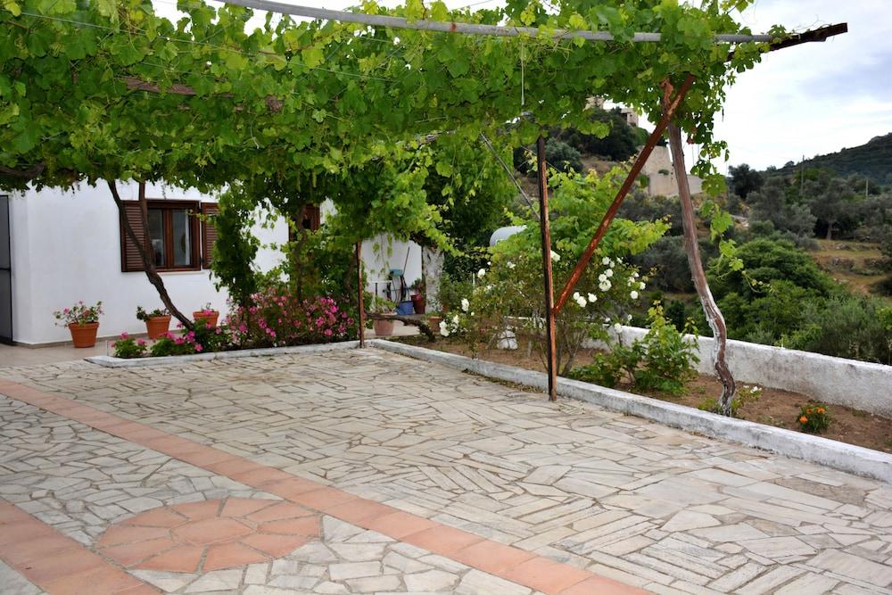 مسكن ريفي لقضاء العطلات بالقرب من ريثيمنون المنطقة المحيطة بالمنشأة