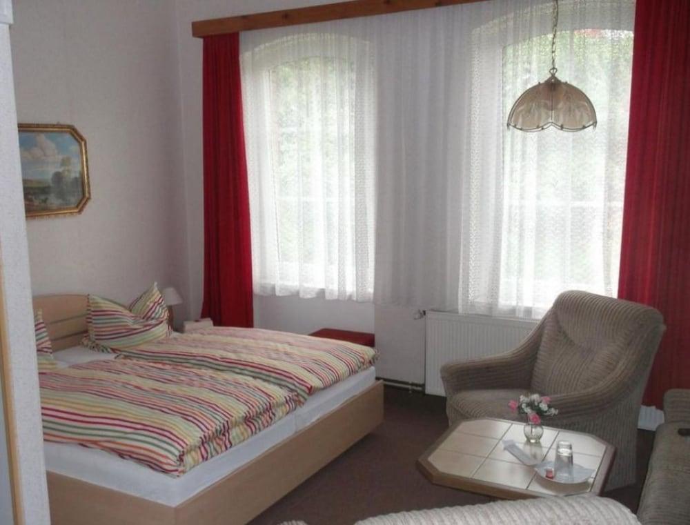 بنزيون آند فيرينفونونج كريستينا كيليان غرفة