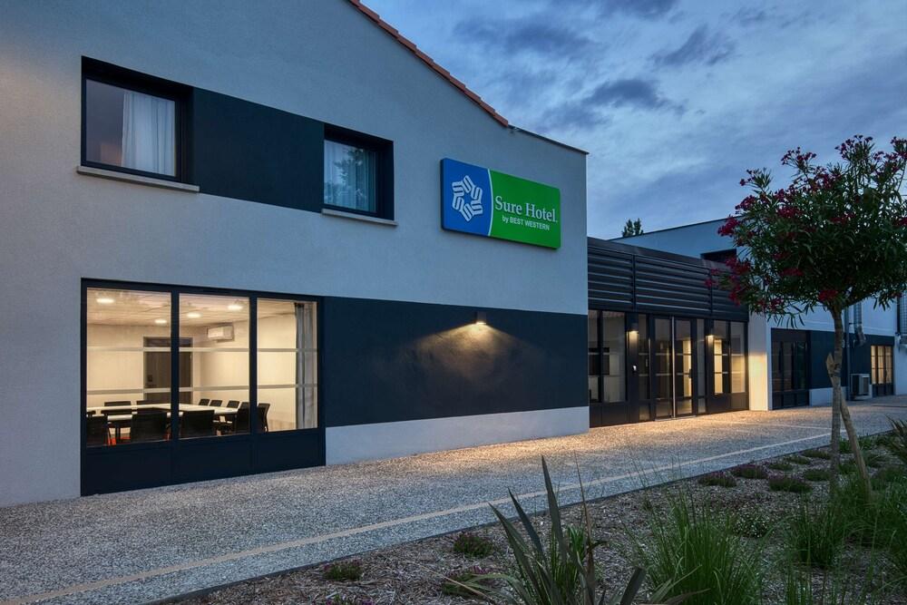 سور هوتل باي بست ويسترن لي بورت دو مونتوبان المنطقة الخارجية