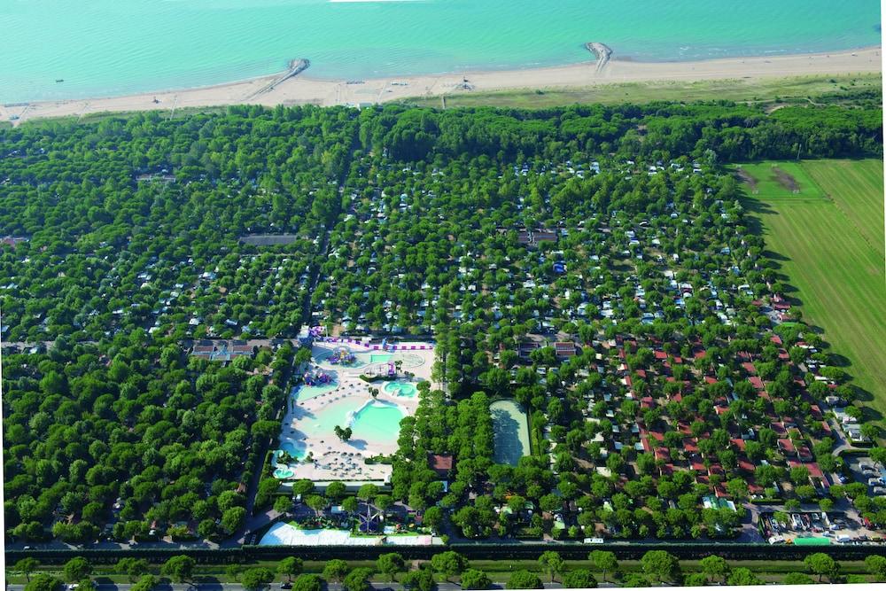 يونيون ليدو آرت آند بارك هوتل المنطقة الخارجية