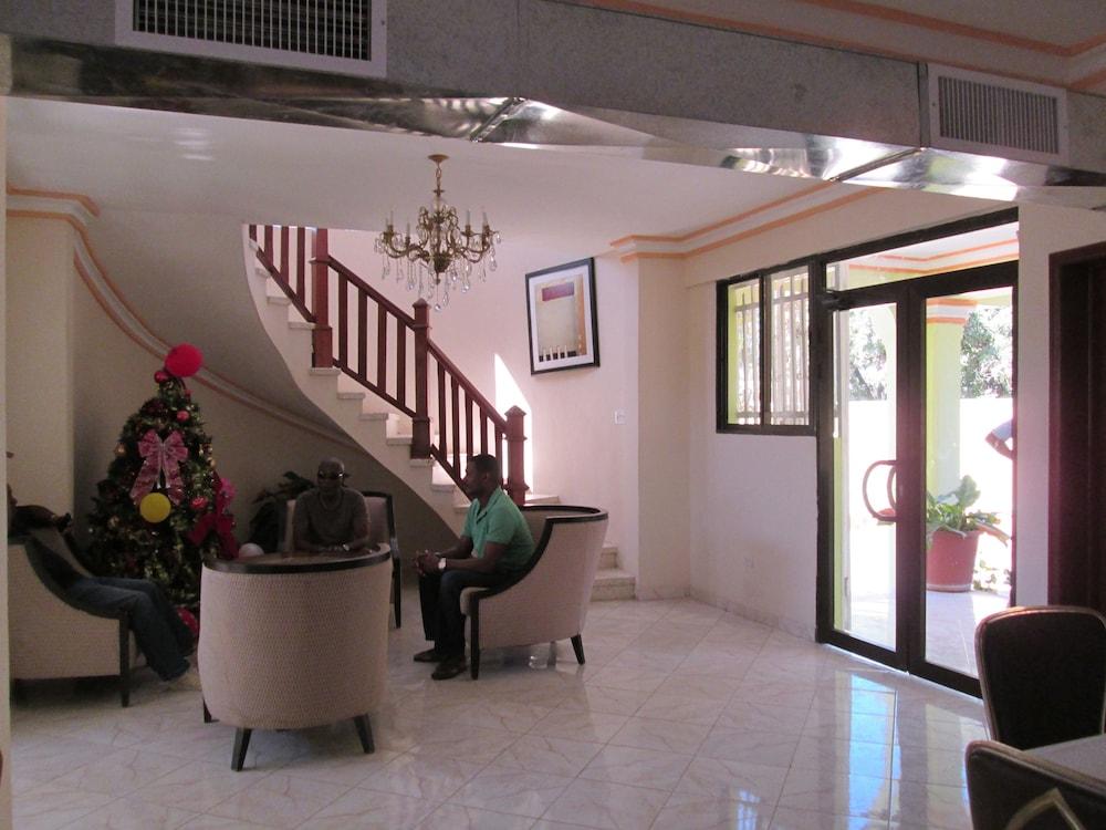 Tabarre's Palace Interior Entrance