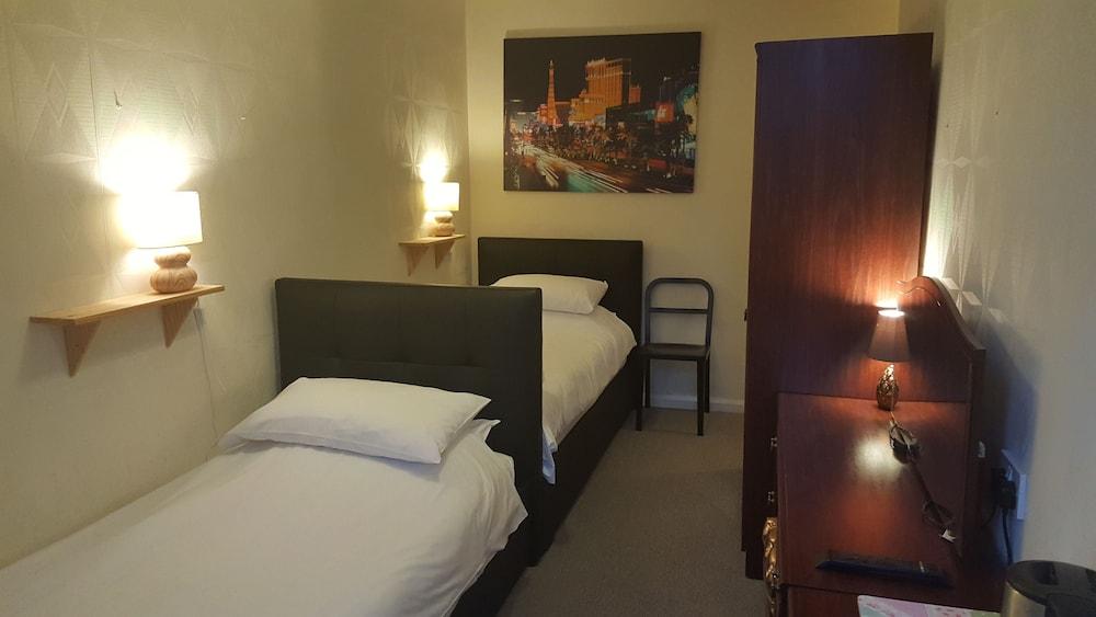 Maindee Guest House