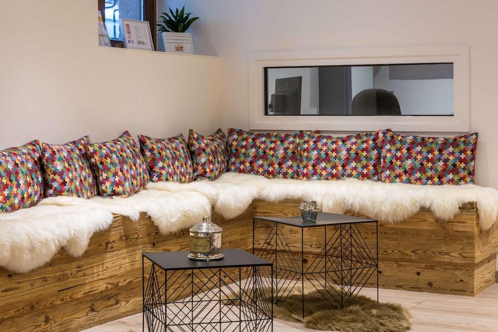 هوتل نيكسكاي إل إي، بي دبليو سيجنيتشر كوليكشن الردهة