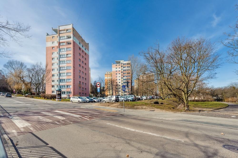 أبارتامنتي صن آند سنو بارتيزانتوف المنطقة الخارجية