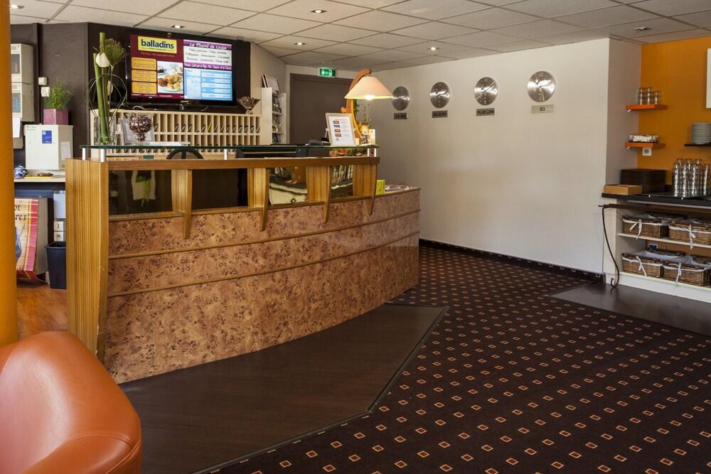 Hôtel balladins Foix Reception