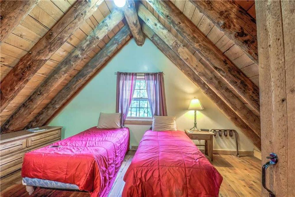 بيري مانزفيلد - وود شاك كابين غرفة