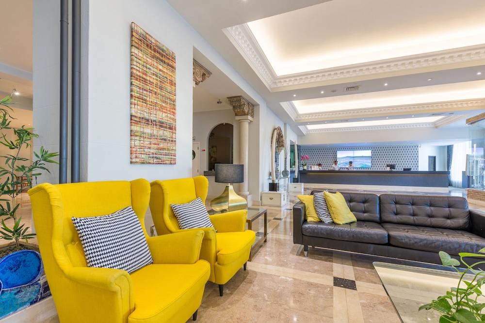 لونا هوتل دا أورا منطقة الانتظار في الردهة