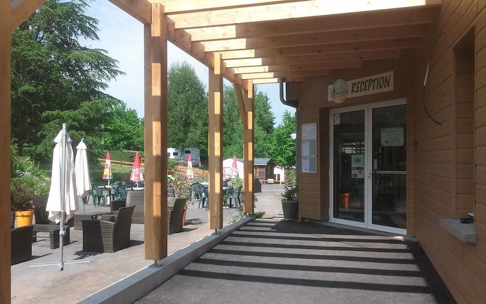 كامبينج بوا دو جرافيير