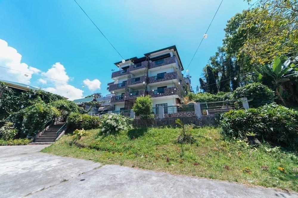 إم سي ماونتن هوم أبارتيل المنطقة الخارجية