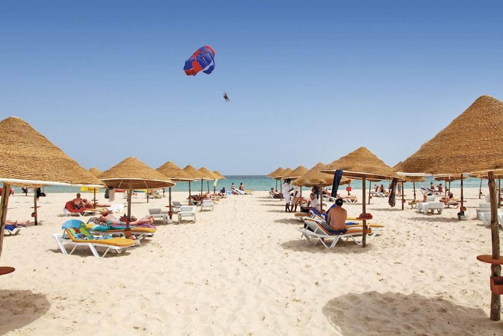 هوتل تروبيكانا كلوب آند سبا الشاطئ