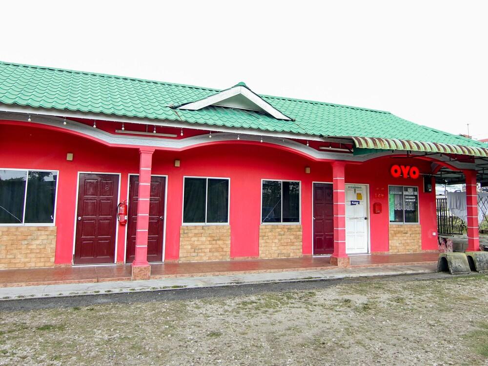 OYO 89684 Mawaddah Inn Stay Exterior
