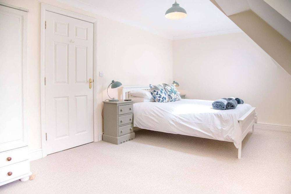 17 Blyth View, Blythburgh Room