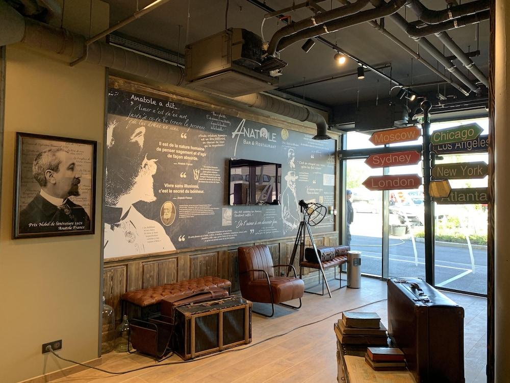 بي آند بي هوتل كليرمونت فيراند أ 71/إ75 لا ميريديين الردهة