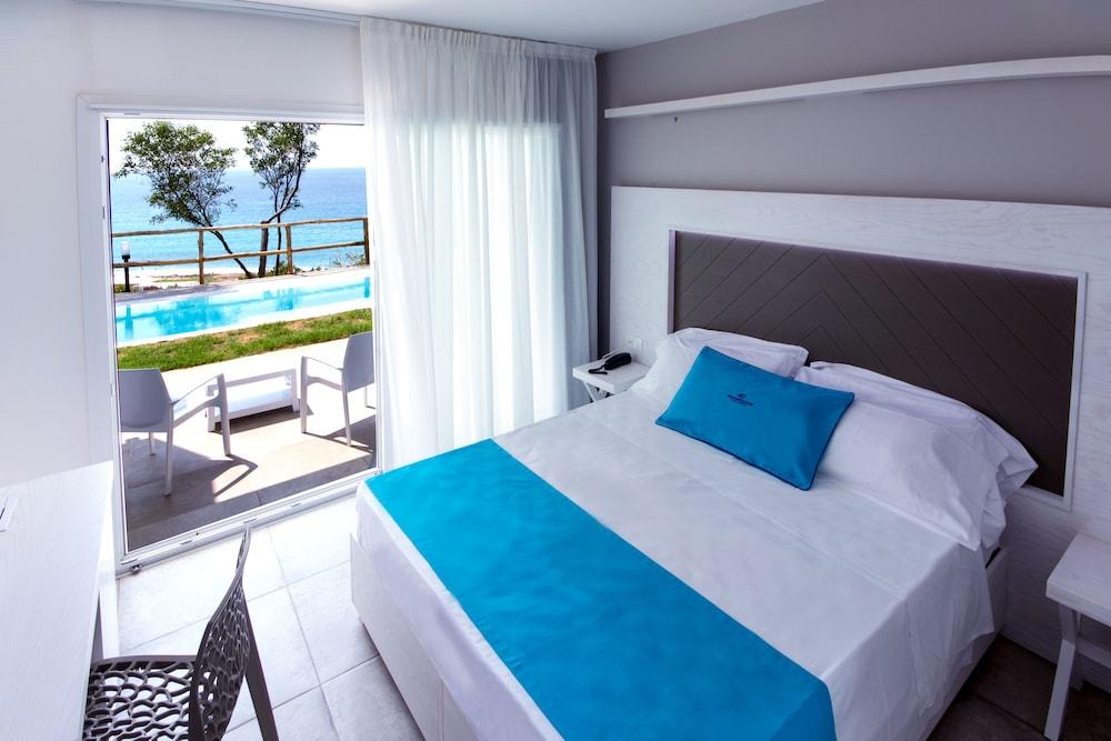 بي في كالافيوريتا ريزورت