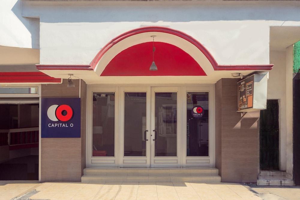 كابيتال أو هوتل ديرو، مونتيري المنطقة الخارجية