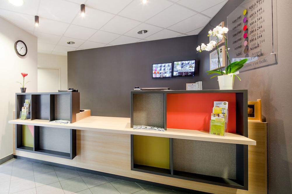 بي آند بي هوتل مارن لا-فالي تورسي منطقة الاستقبال