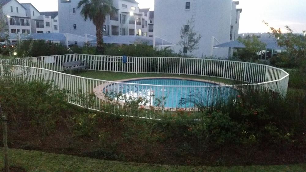 The View Outdoor Pool