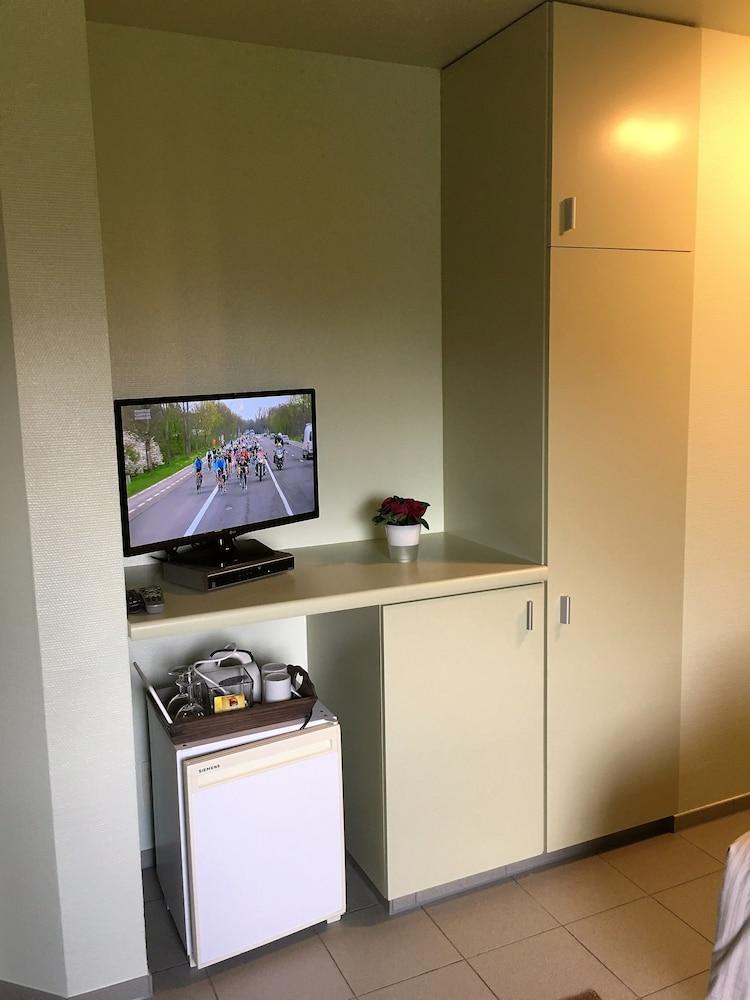 Logies Ternier Room