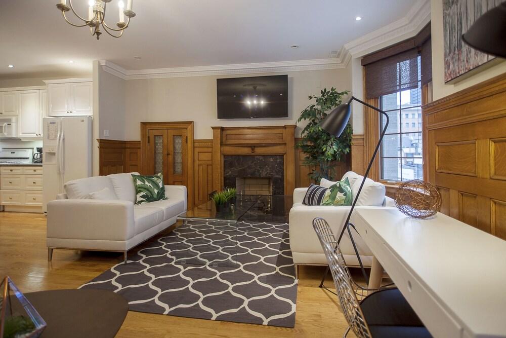 سبيكتاكيولار 1 بد روم يونيت - كينج بد منطقة المعيشة