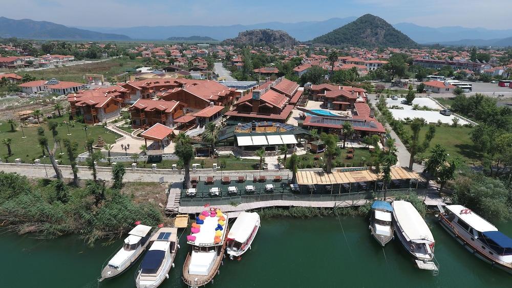 فندق بي سي سبا منظر من الجو