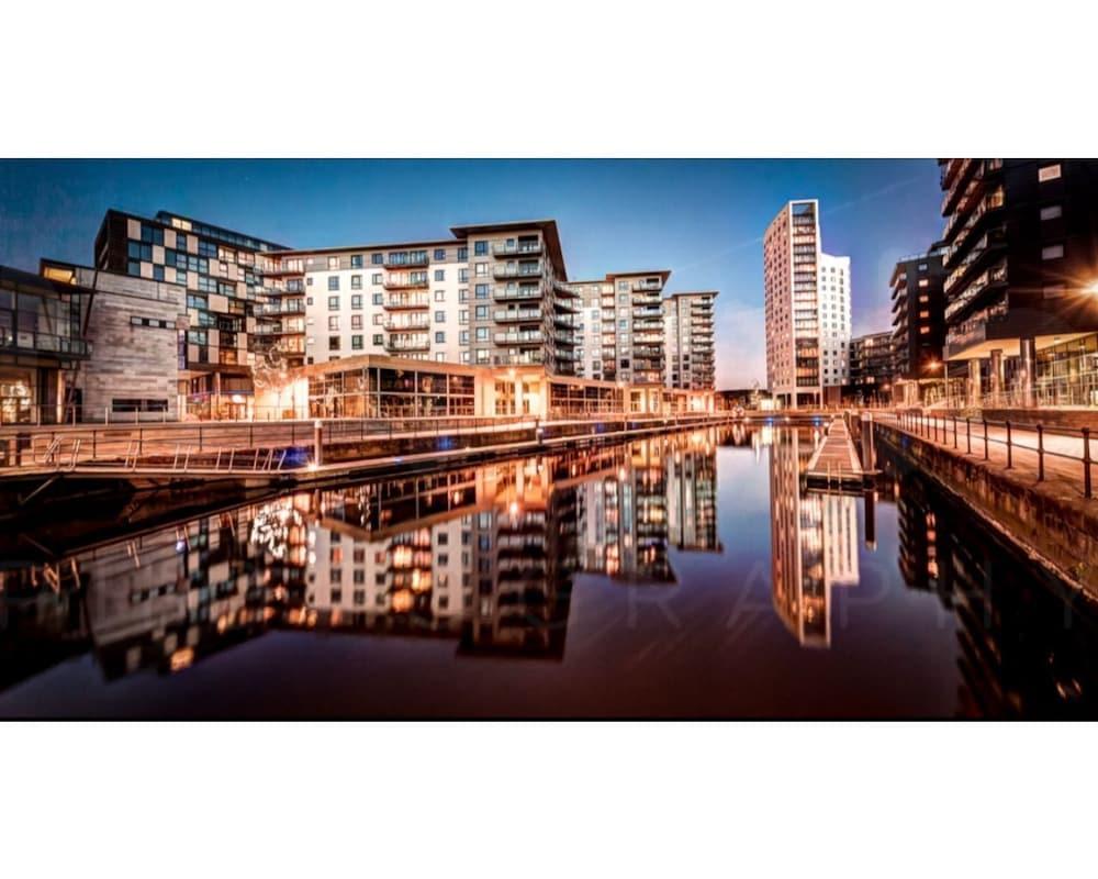 Modern Leeds City Apartment