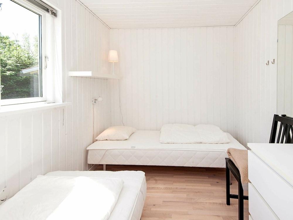 بيوتيفول هوليداي هوم إن جرينا ويذ سونا غرفة