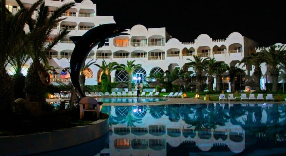 Delphin Ribat Exterior
