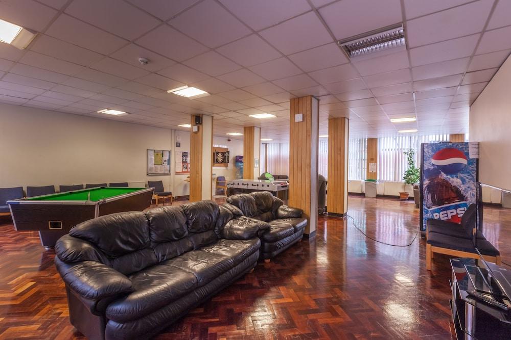 LSE Carr-Saunders Hall - Campus Accommodation Game Room