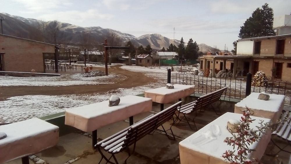 هوستيريا بوينا فيستا المنطقة الخارجية