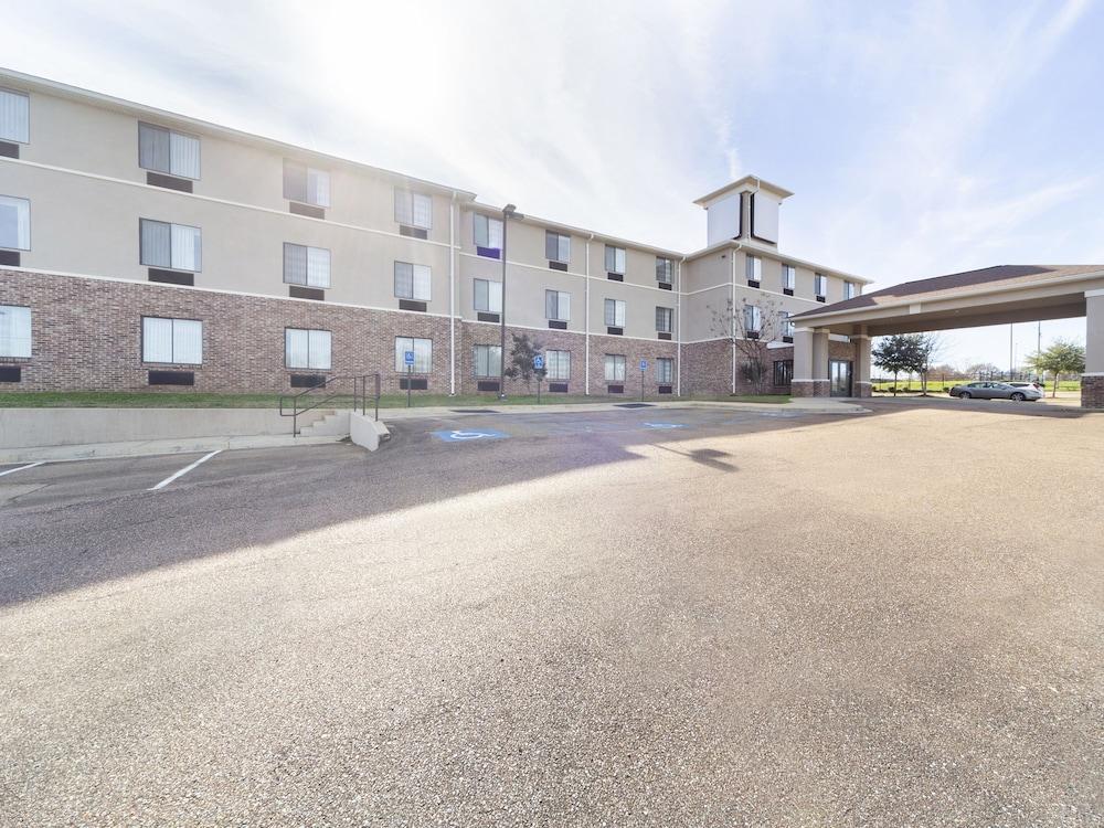 أو واي أو هوتل جاكسون ميسيسيبي داونتاون الصورة الأساسية