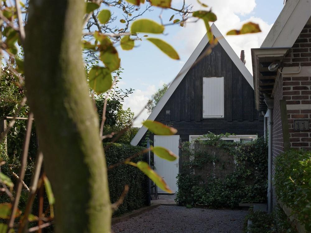 Beautiful Holiday Home Near Lawn Bowling in Krabbendam Featured Image