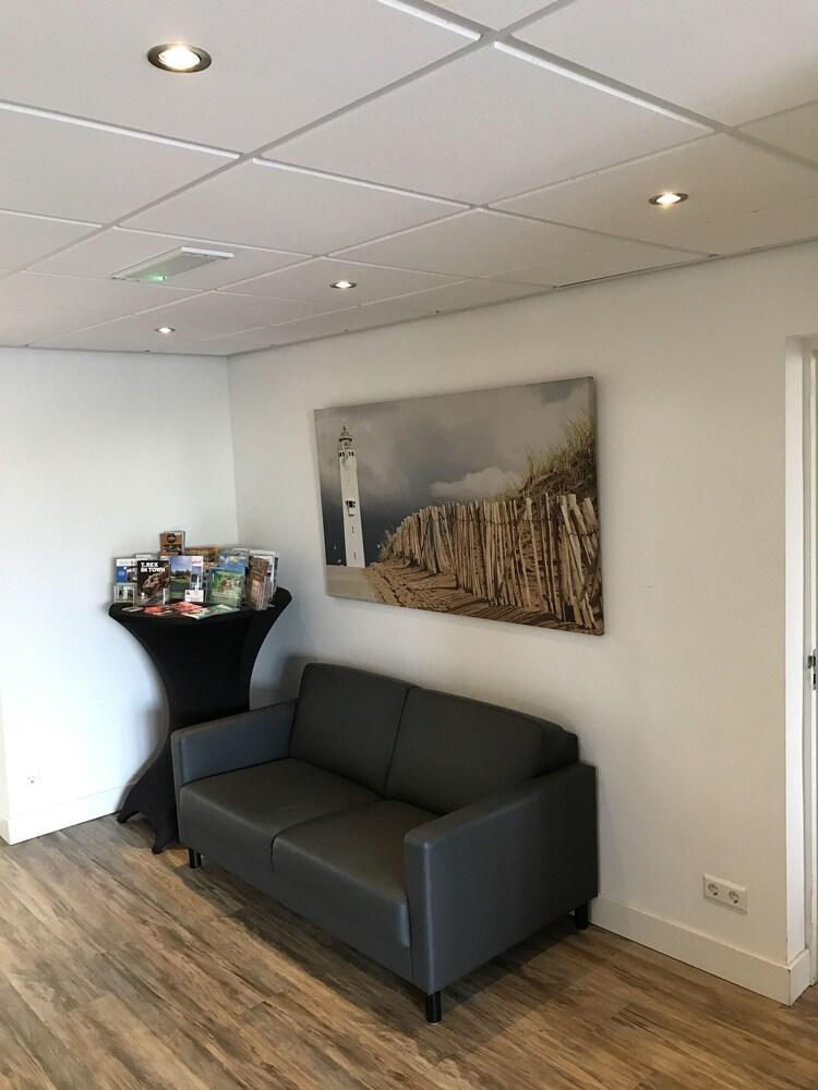 هوتل دي كونينجسهوف الفندق من الداخل