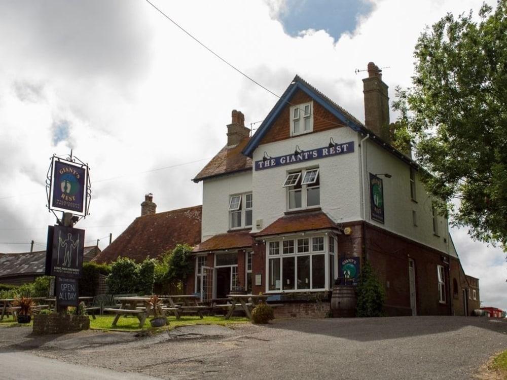 The Giants Rest Exterior