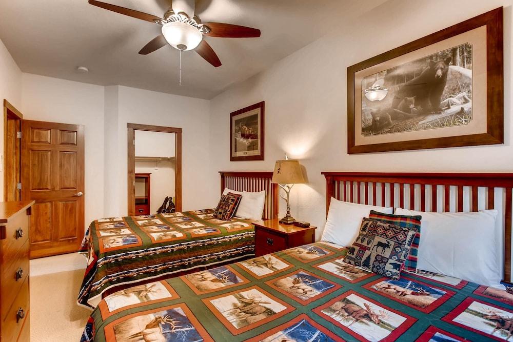 بلاك كانيون إن يونيت آف غرفة