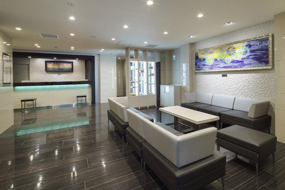 جاي آر إيست هوتل ميتس ناجاوكا